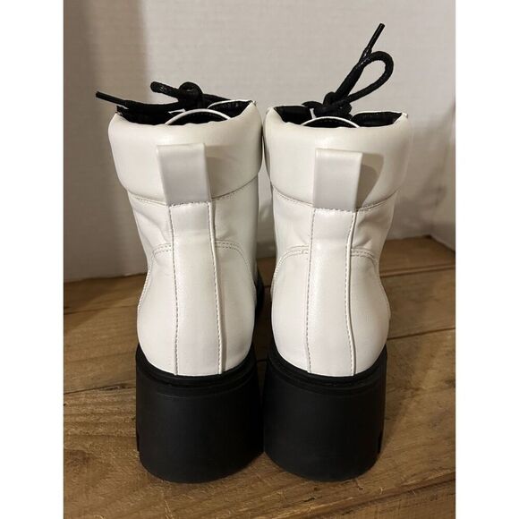 Forever 21 Platform Combat Boots Lace Up White Faux Leather Chunky Women 7 - Picture 3 of 7